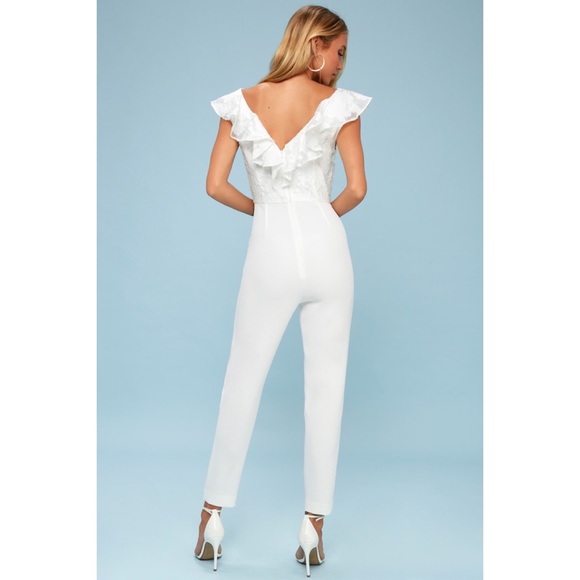Radar Ivory Lace Ruffled Jumpsuit L NWT Lulus - Picture 4 of 4